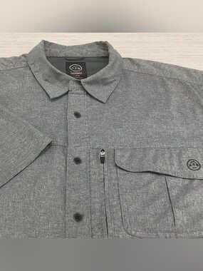 Wrangler ATG Gray Shirt Men’s Size Large Vented Lightweight Moisture Wicking